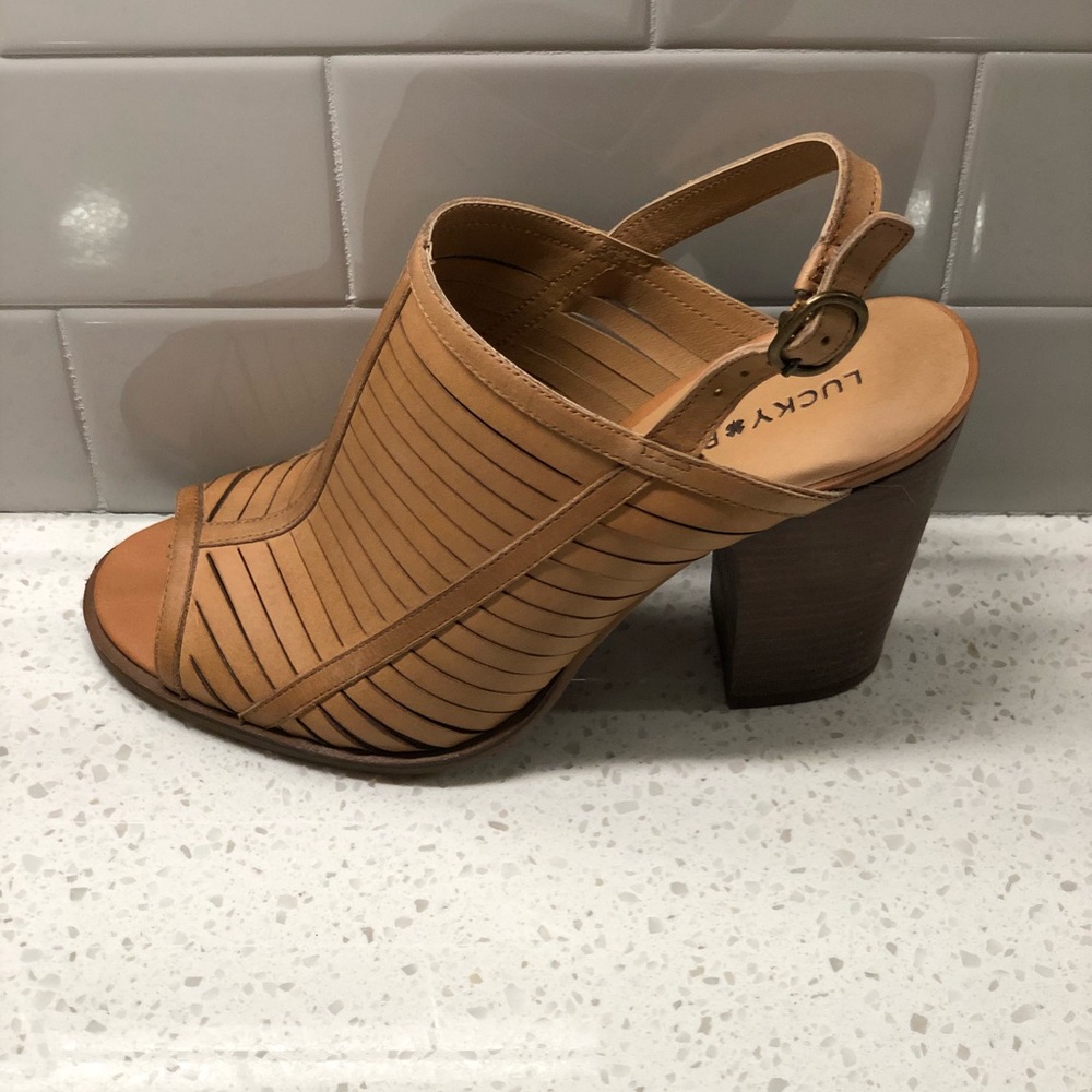 Lucky Brand Open Toe Leather Sandal w/ Block Heel - Picture 7 of 8